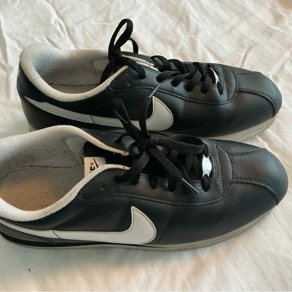 Nike Cortez 72 Black and White Men's Sneakers - Picture 2 of 2